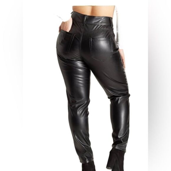 DOLLHOUSE
Juniors' Vegan Leather High Rise Skinny Jeans Black NEW Size 0, 1/2 - Picture 6 of 7